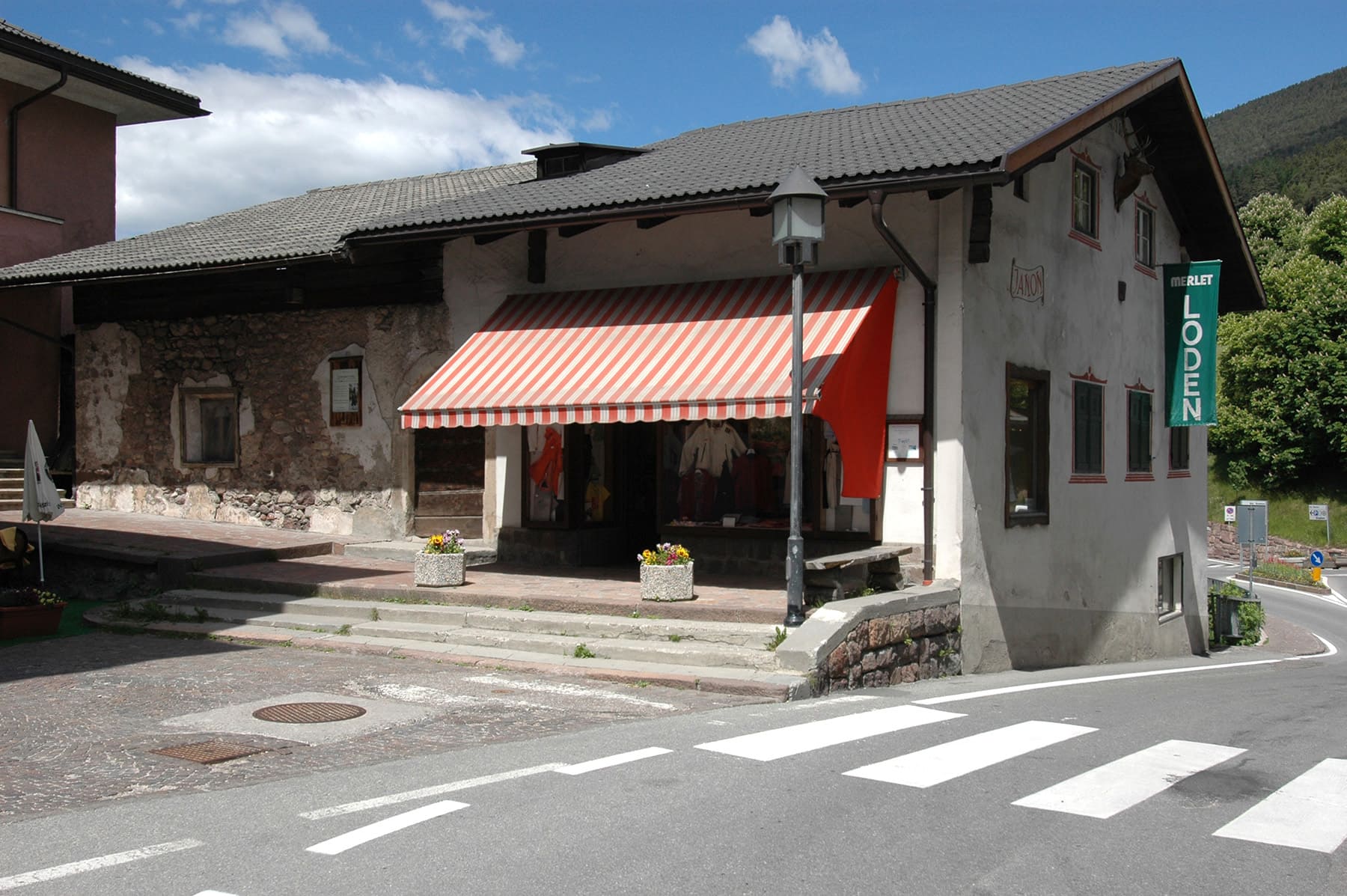 Wohnhaus des ehemaligen Paarhofes Janon