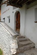 Doppelläufige Freitreppe des Einhofes Costamula Dessot