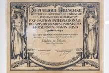 Diplom der Int. Ausstellung in Paris 1925 zur Verleihung der Goldmedaille an die Kunstschule Sankt Ulrich