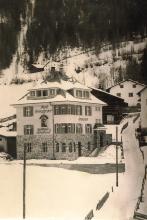 “Ustaria dl Baga” (heute Grödnerhof), errichtet von Ferdinand Perathoner im Jahre 1911, Aufnahme von 1913/14